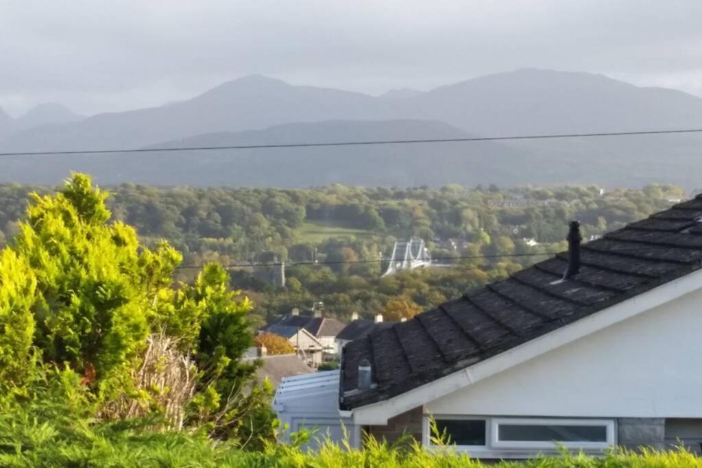 Snowdonia View On Isle Of Anglesey Βίλα Menai Bridge Εξωτερικό φωτογραφία